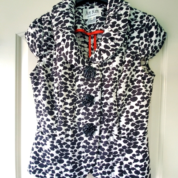 An Ren New York designer Vicci vest - Picture 1 of 7